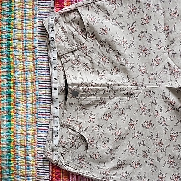 Bell bottoms - Picture 3 of 8